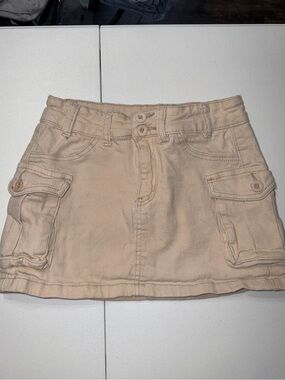 Tan cargo mini skirt in a S/T-0034